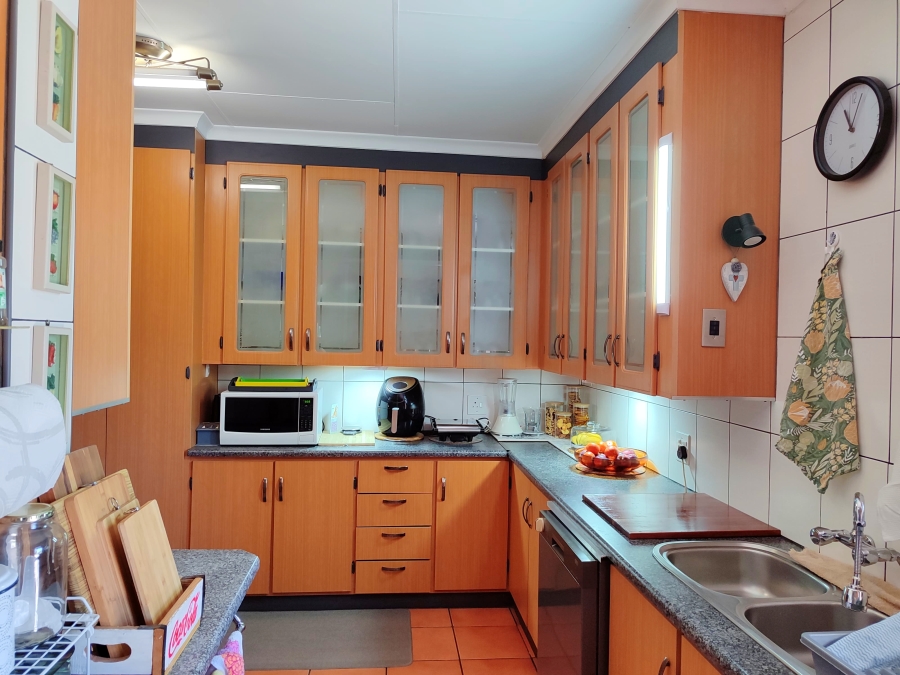 3 Bedroom Property for Sale in Wilkoppies North West